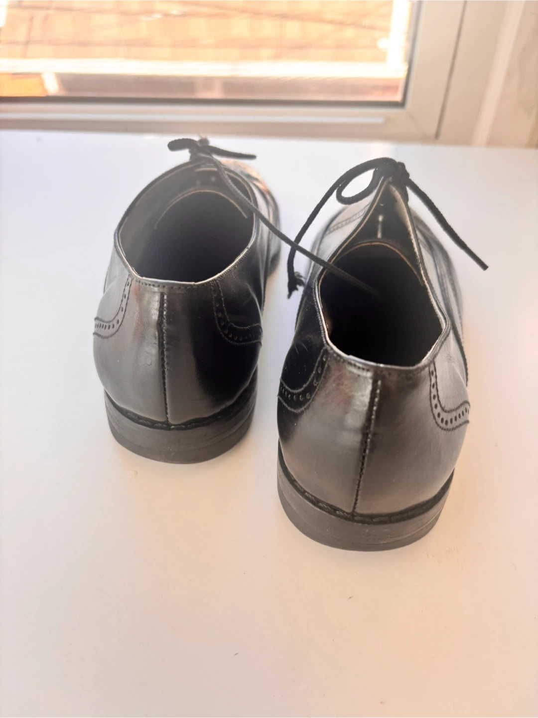 Black leather brogue dress shoes - photo 3