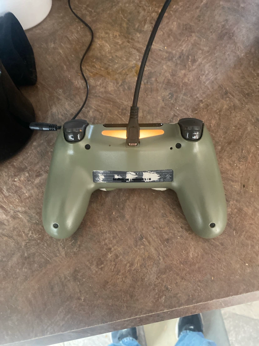 Sony DualShock 4 Wireless Controller Camouflage - photo 2
