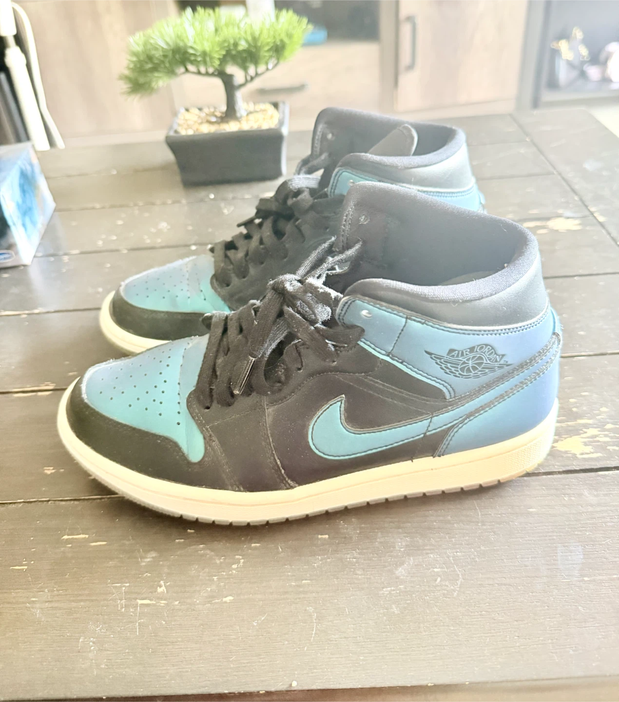 Air Jordan 1 Mid GS Black/Blue Tint