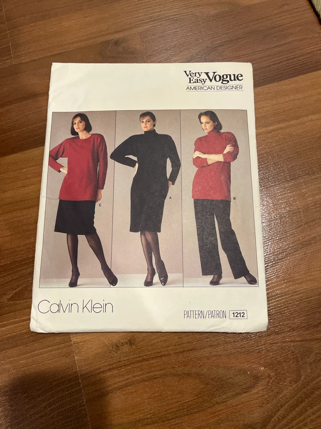 Very Easy Vogue Calvin Klein Sewing Pattern 1212