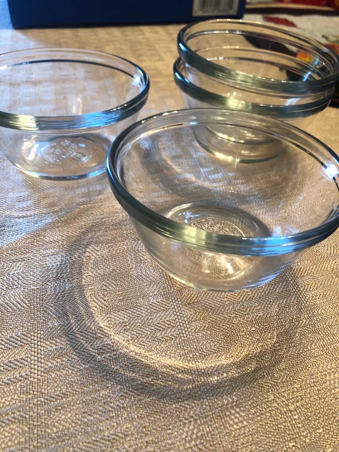 Set of 4 Pyrex Glass Custard Cups