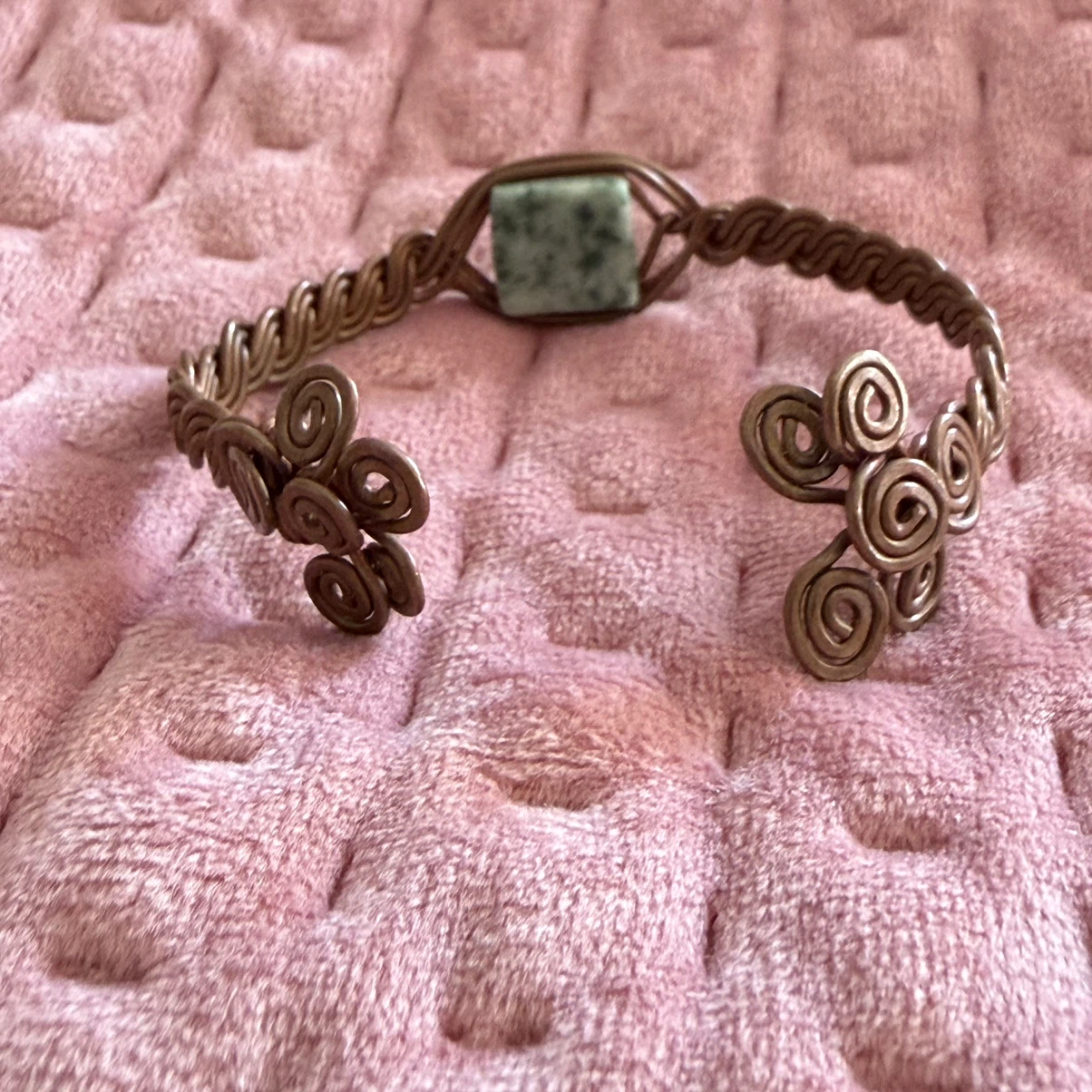 Handcrafted Copper Wire Cuff Bracelet - photo 2