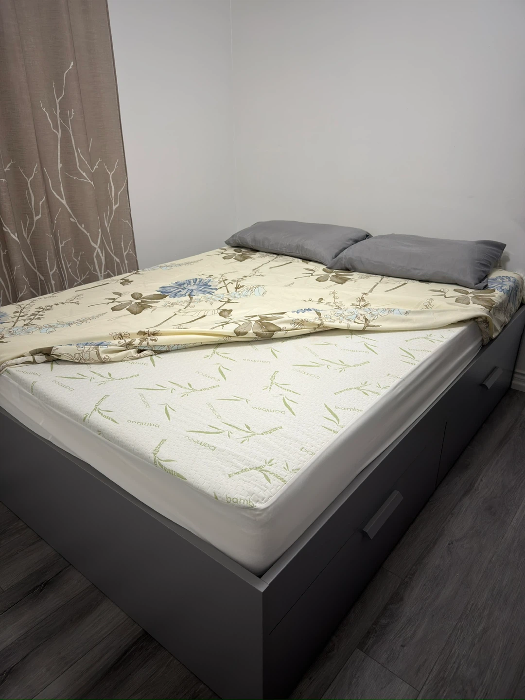 Queen mattress for sale - photo 3