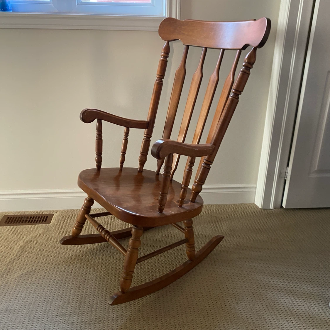 Classic Wooden Rocking Chair - photo 3