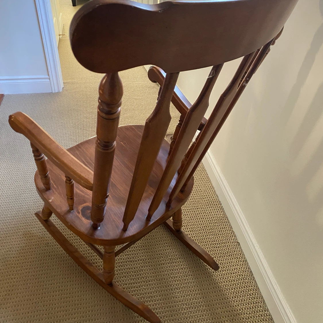 Classic Wooden Rocking Chair - photo 4