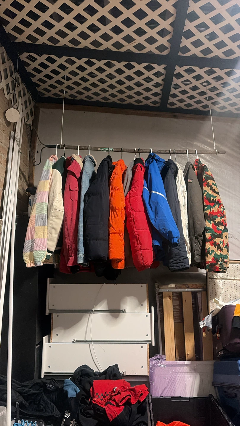 15 jackets and 20 hoodies - photo 2