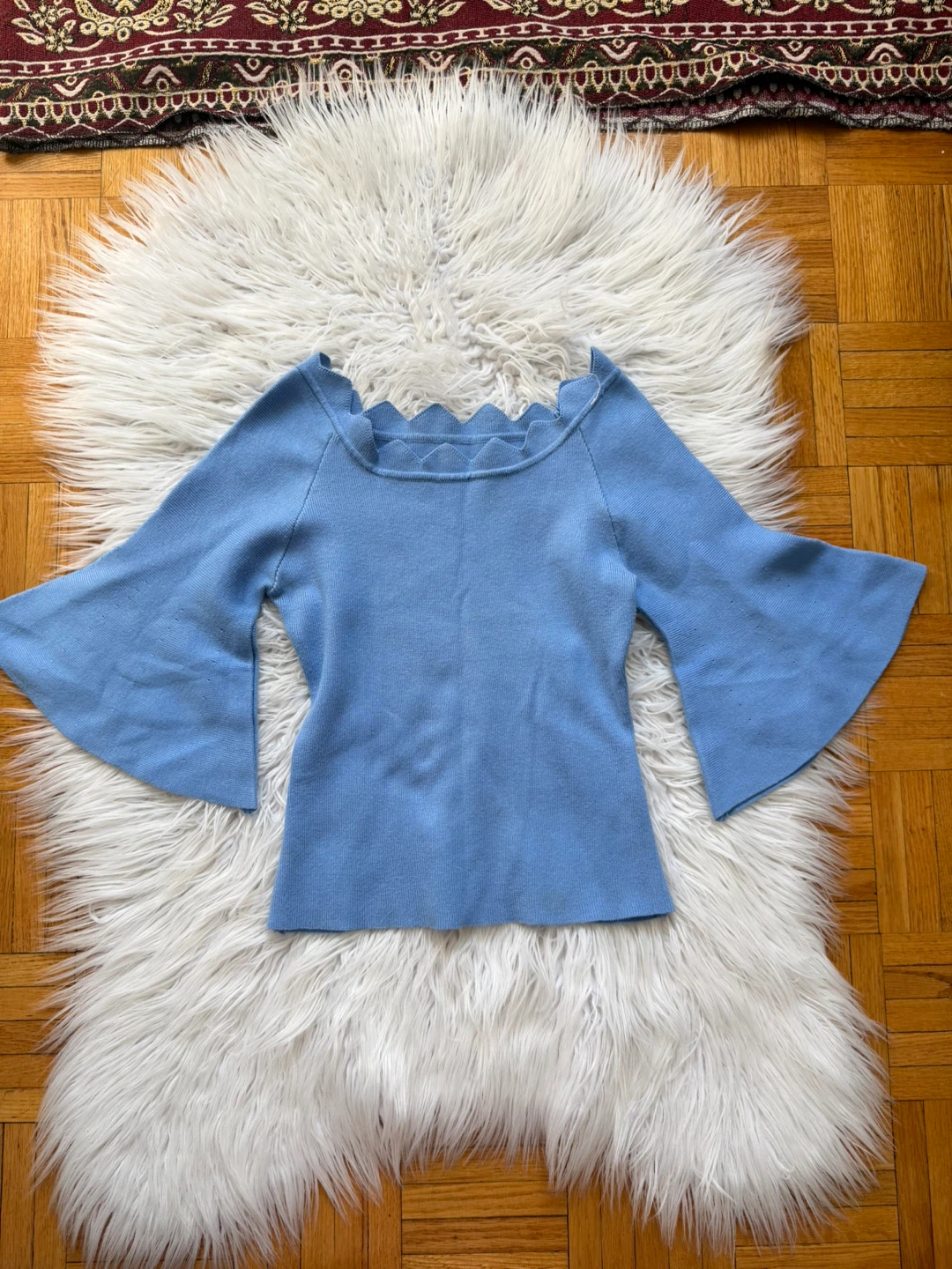 Light blue scalloped knit top - photo 3