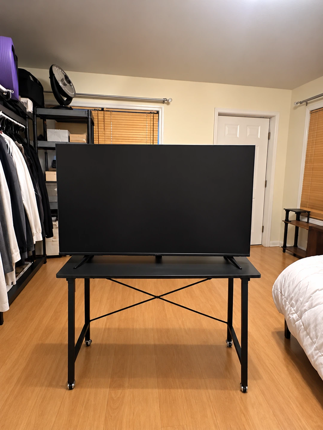 Samsung 43-inch DU7200 Crystal UHD TV