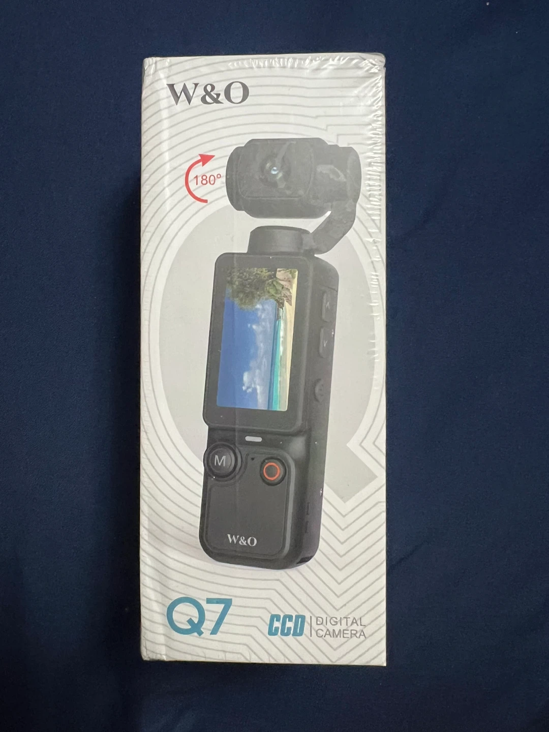W&O Q7 4K-Style Digital Camera with 180° Rotation