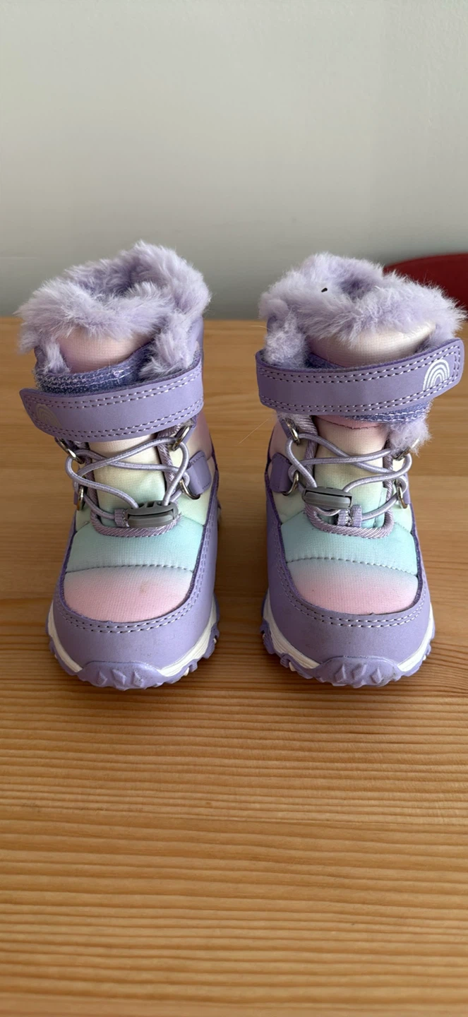 Girls Size 5 Winter Boots - photo 2