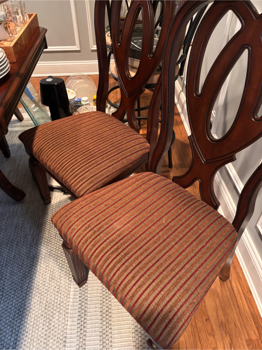 Formal Dining Table and Hutch Set - photo 4