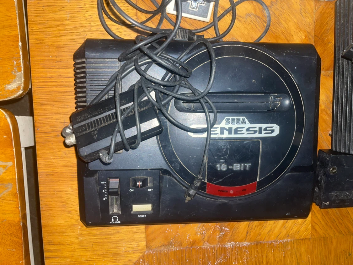 Retro Video Game Console Bundle - photo 5