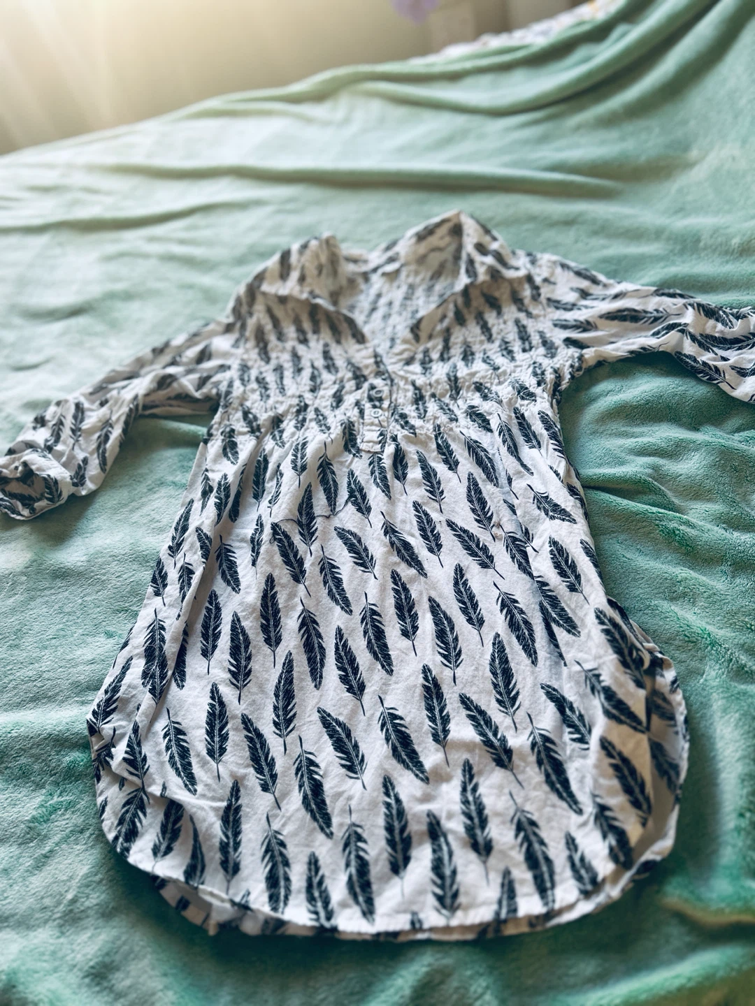Clearing out never worn clothing. - photo 4