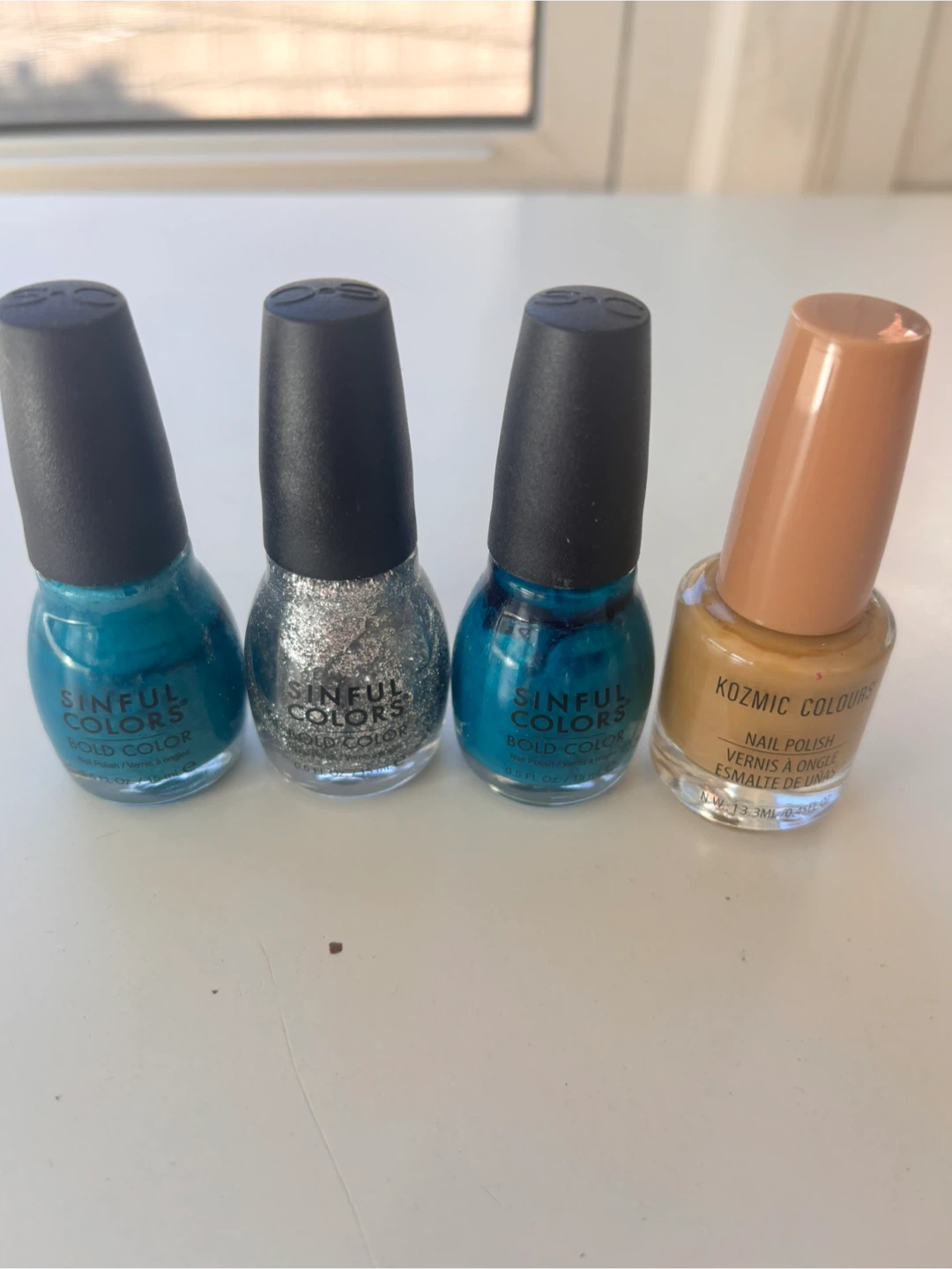 Set of 4 Nail Polishes