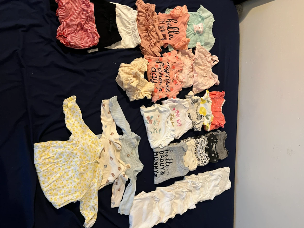 NEWBORN BABYGIRL CLOTHING BUNDLE