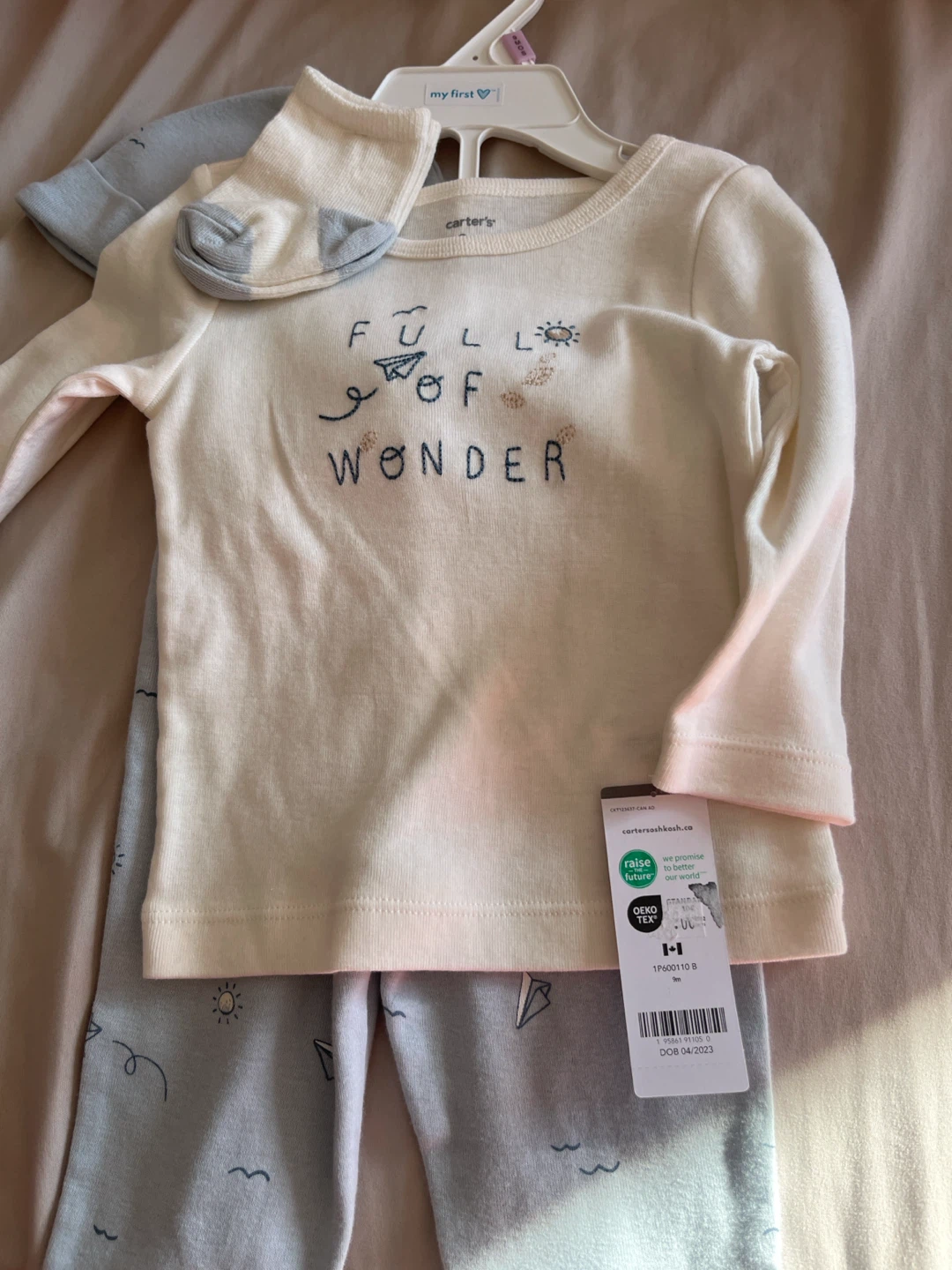 BRAND NEW WITH TAGS Carter's Full of Wonder Outfit Set