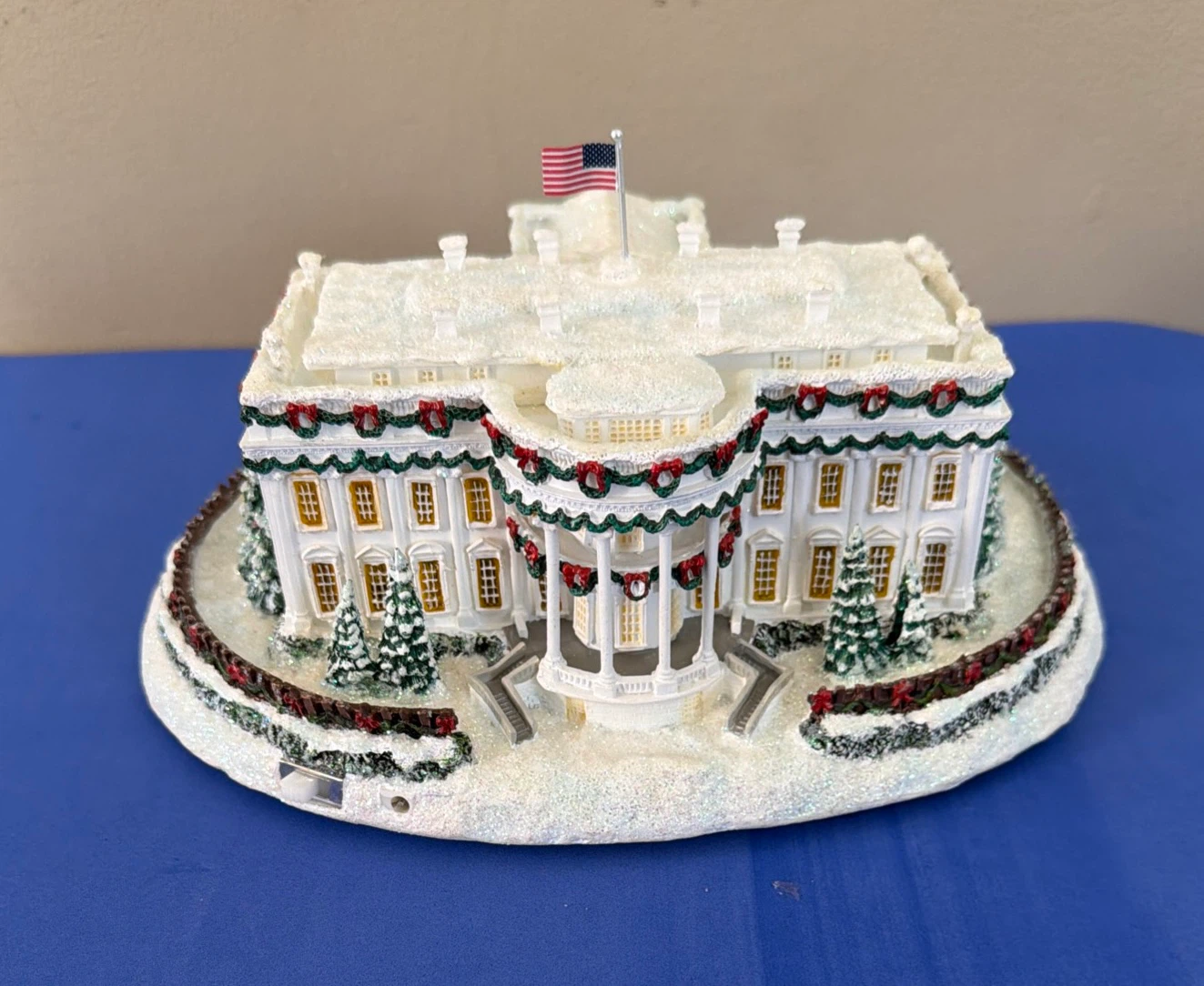 White House Christmas Decoration - photo 3