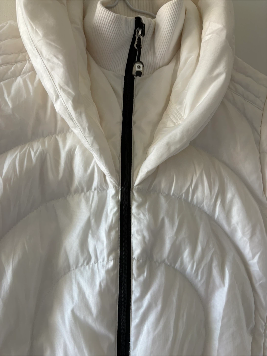 Lululemon White Puffer Jacket - photo 2