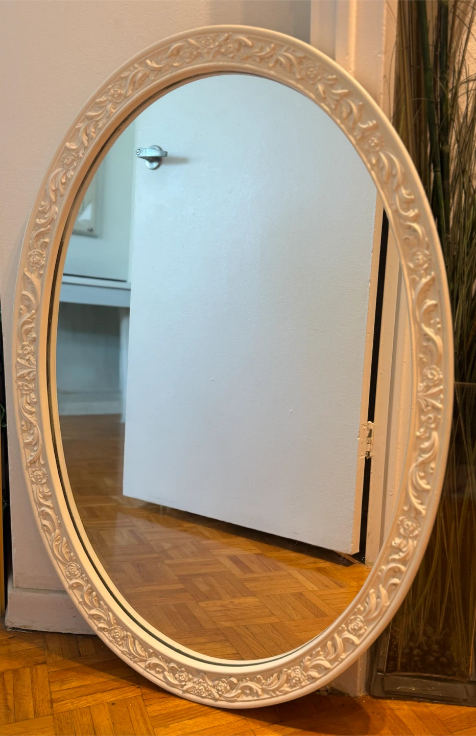 Vintage Oval Wall Mirror - photo 3