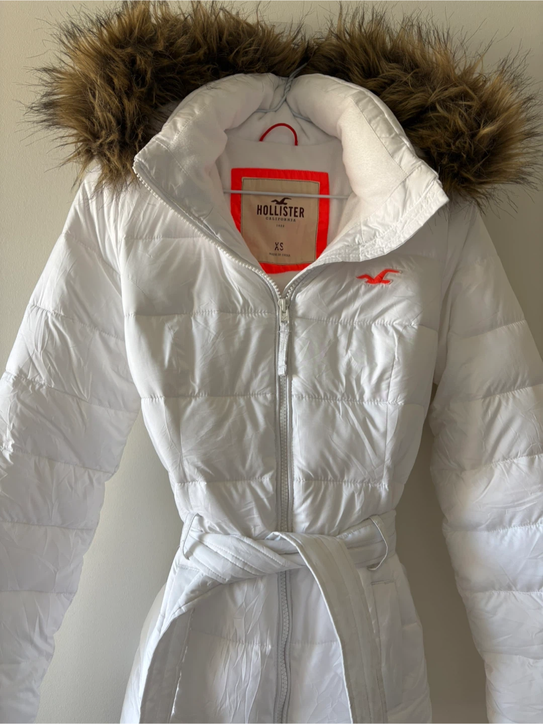 Y2K Hollister White Puffer Jacket - photo 2