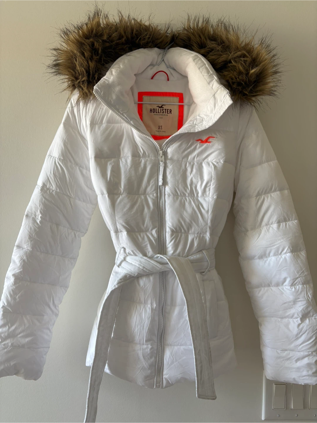 Y2K Hollister White Puffer Jacket - photo 3