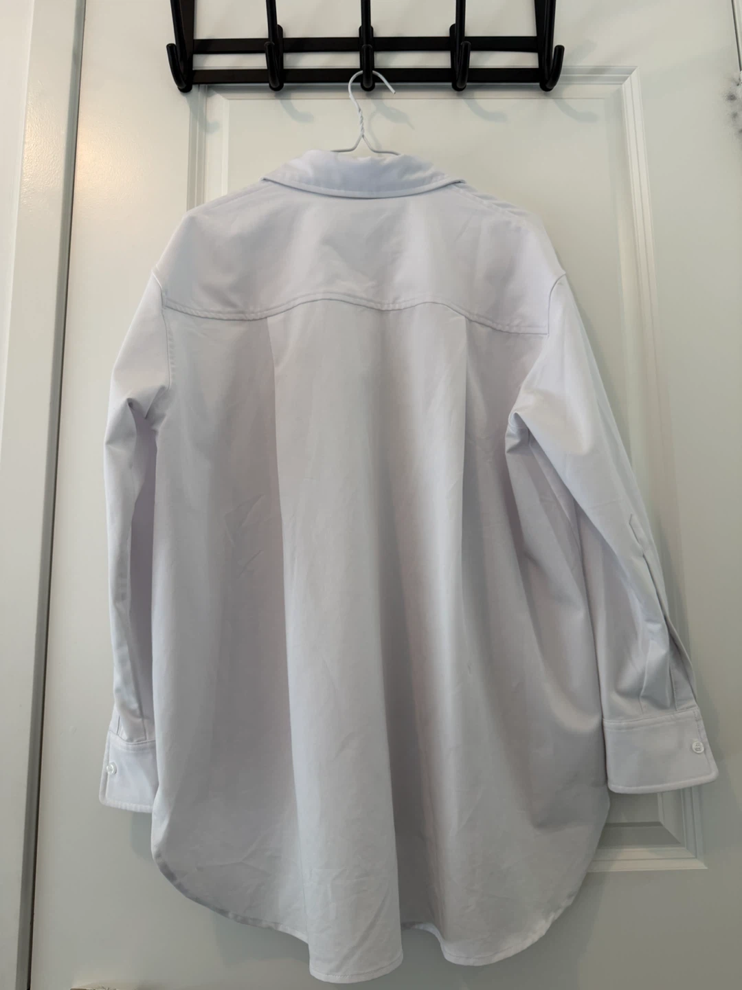 Stylish White long-sleeve graphic button-up shirt - photo 2