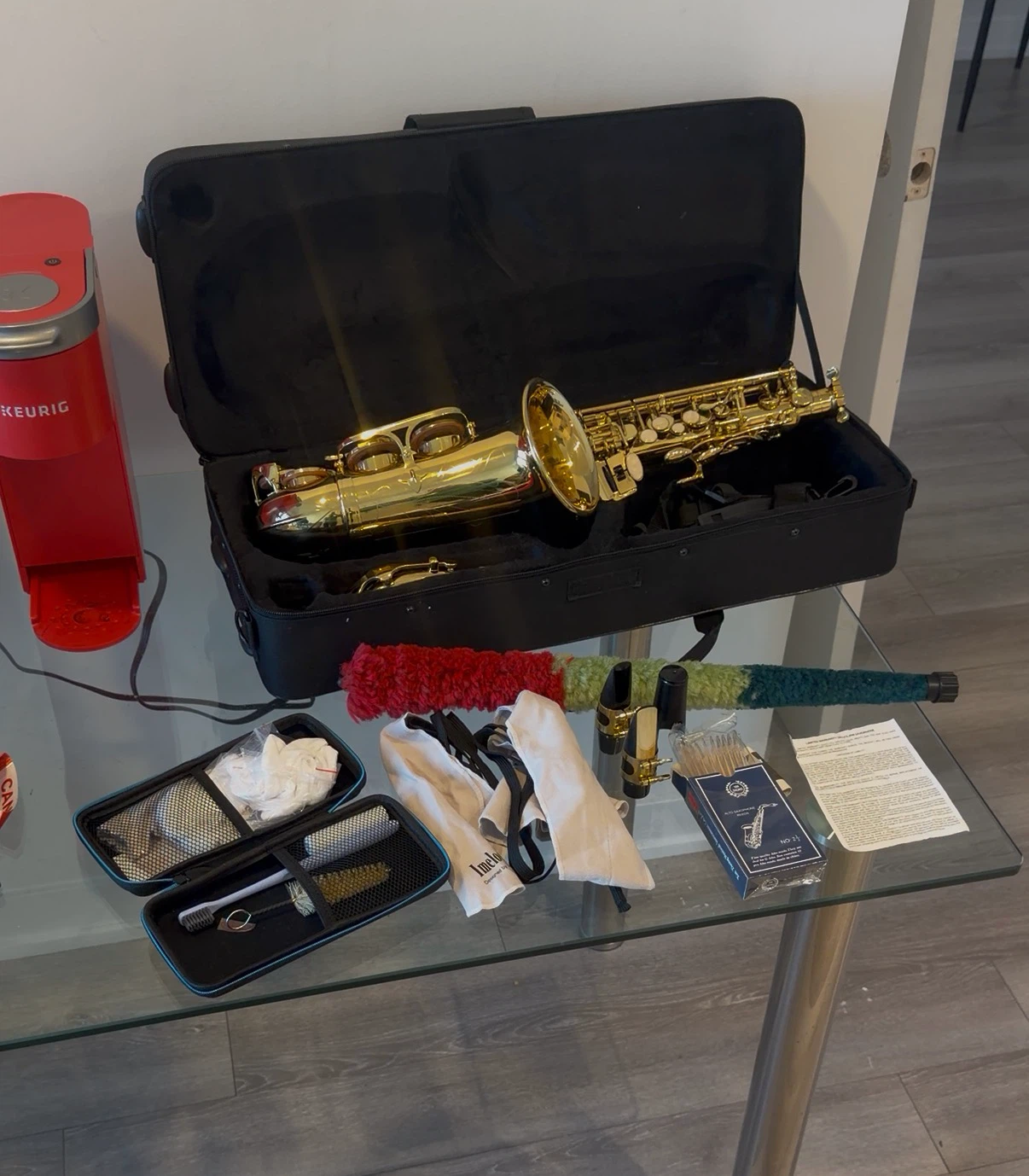 Alto Saxophone with Carrying Case and Accessories - photo 2