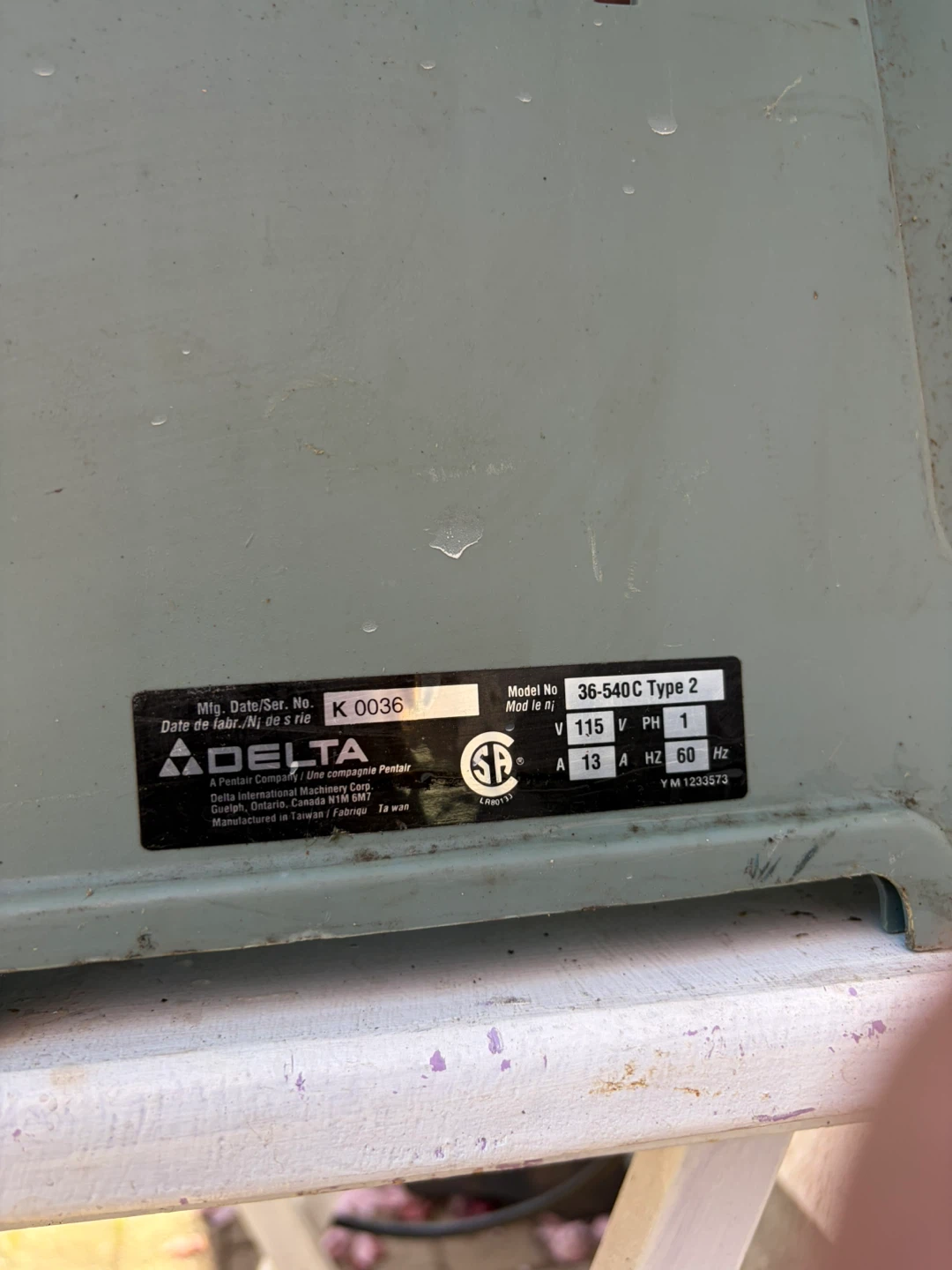 Delta 10-Inch Deluxe Bench Saw 36-540C