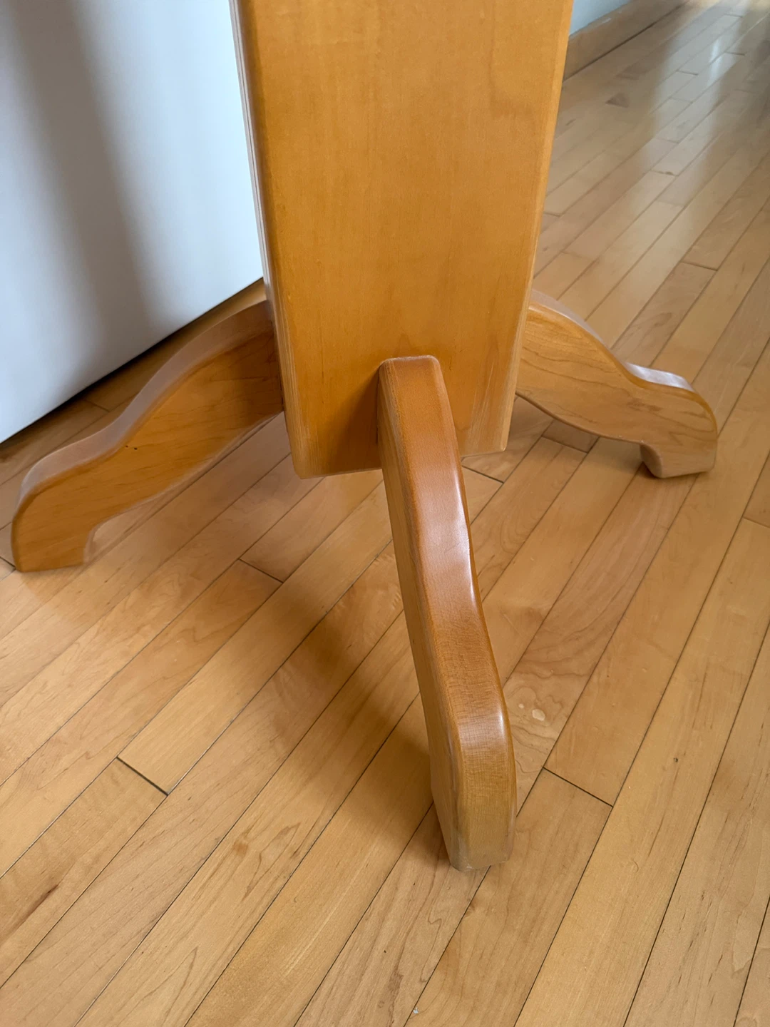 Maple Pedestal Table with Granite Inlay - photo 3