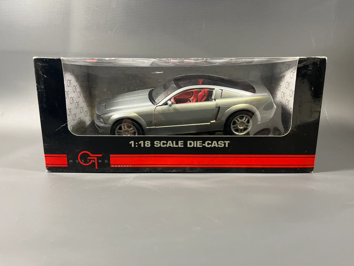 🔥 1:18 Ford Mustang GT Diecast - Perfect Car Gift! 🔥
