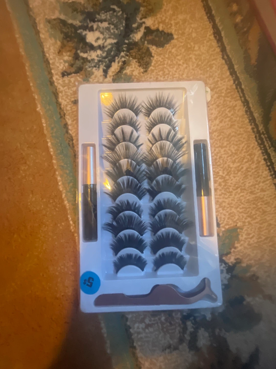 False Eyelashes Set with Applicator and Glue