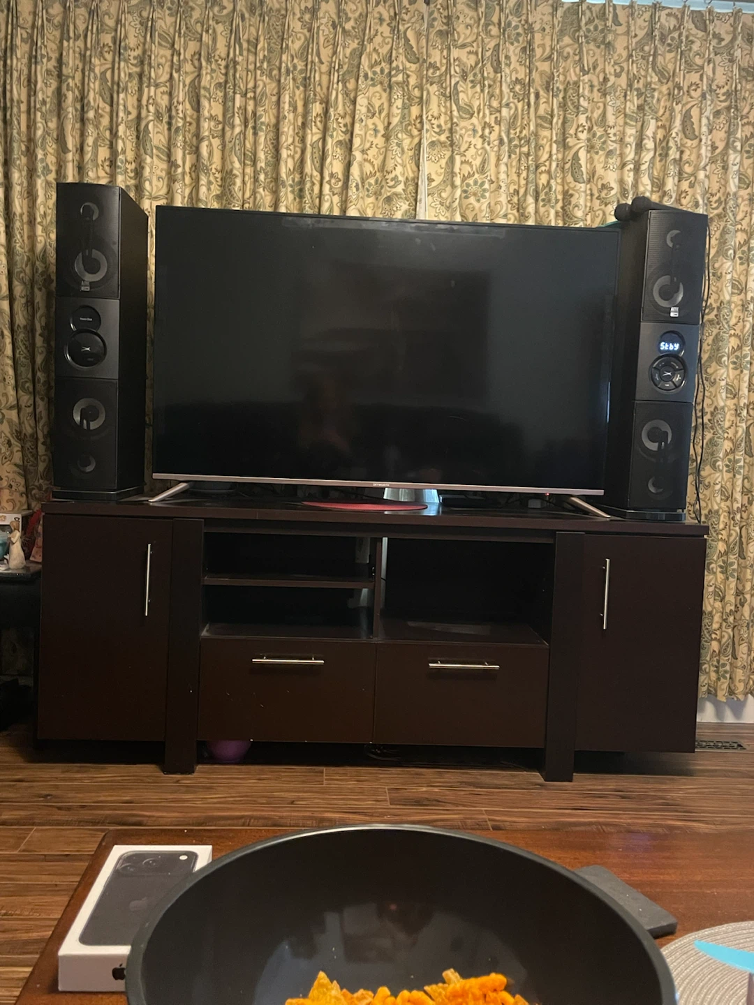 Tv stand - photo 2