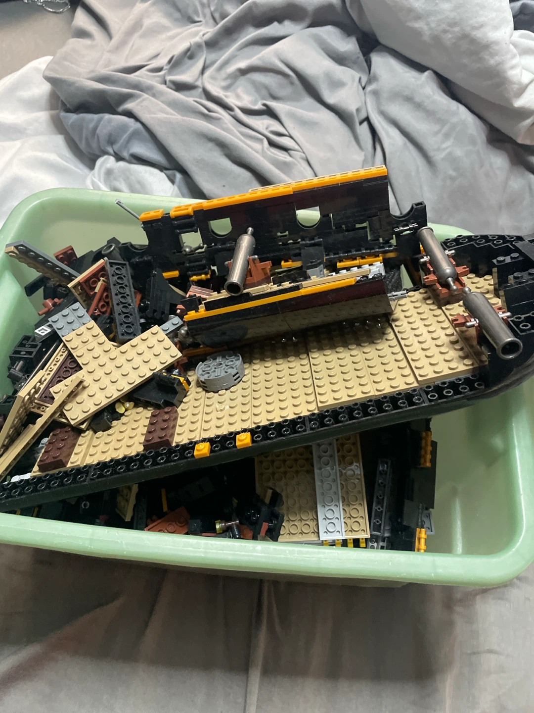 LEGO Pirates of the Caribbean Black Pearl Set