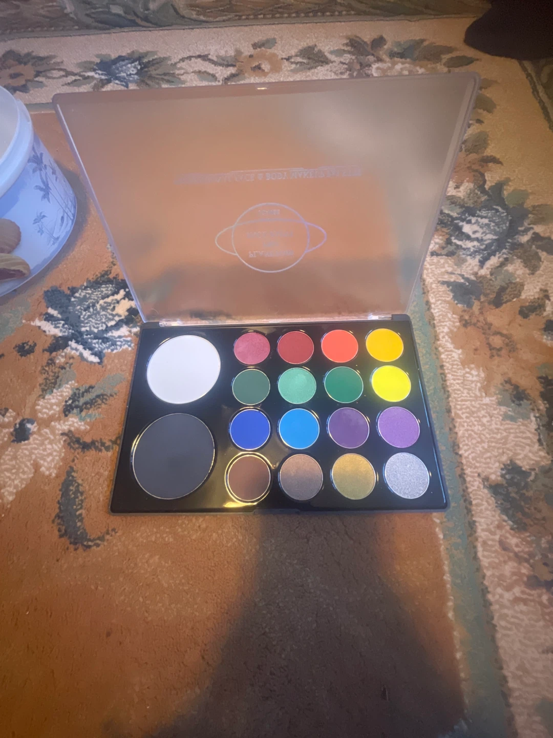 Ucanbe Planetoid Pro Face and Body Makeup Palette - photo 5