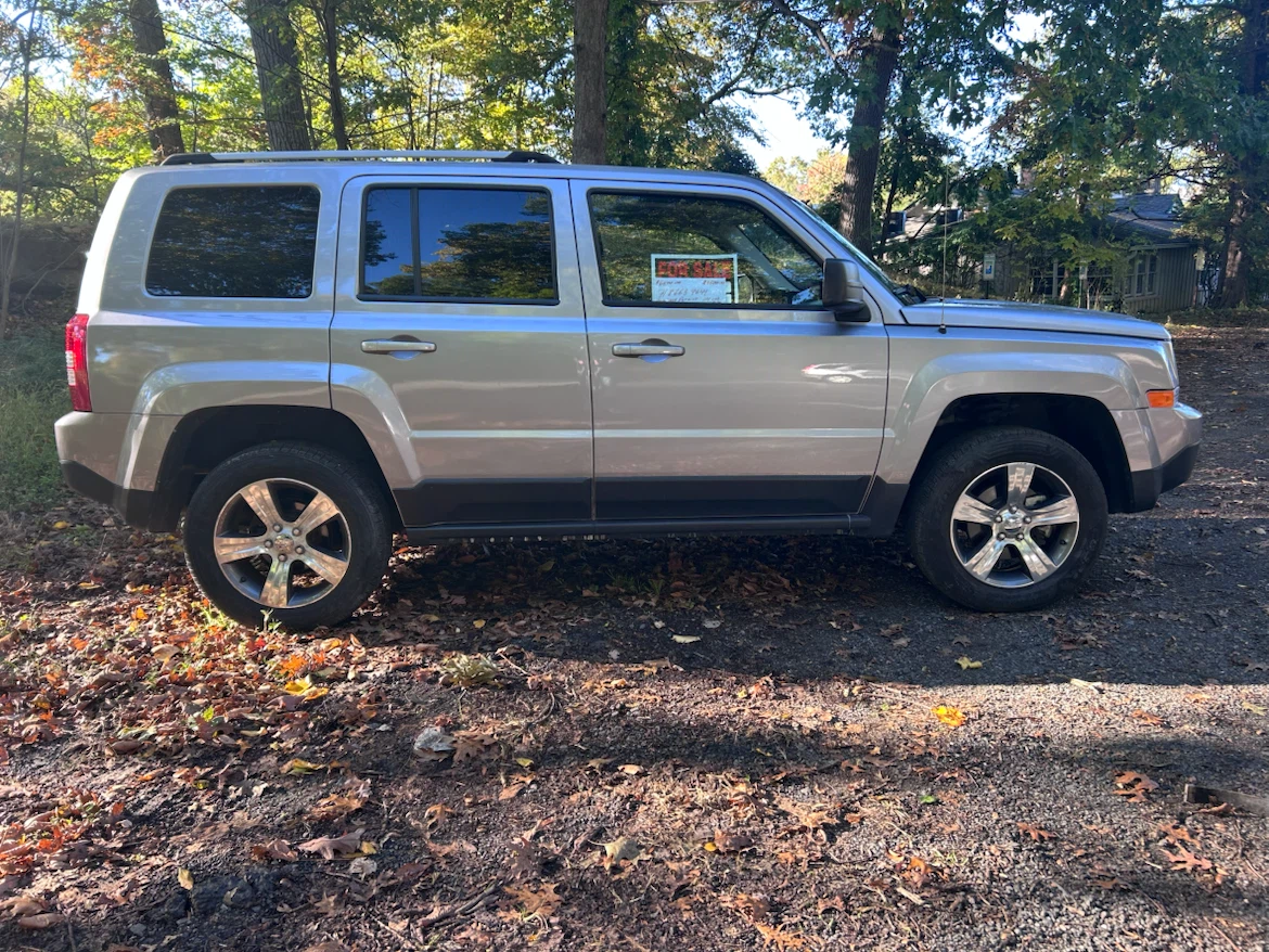 Jeep Patriot SUV - photo 4