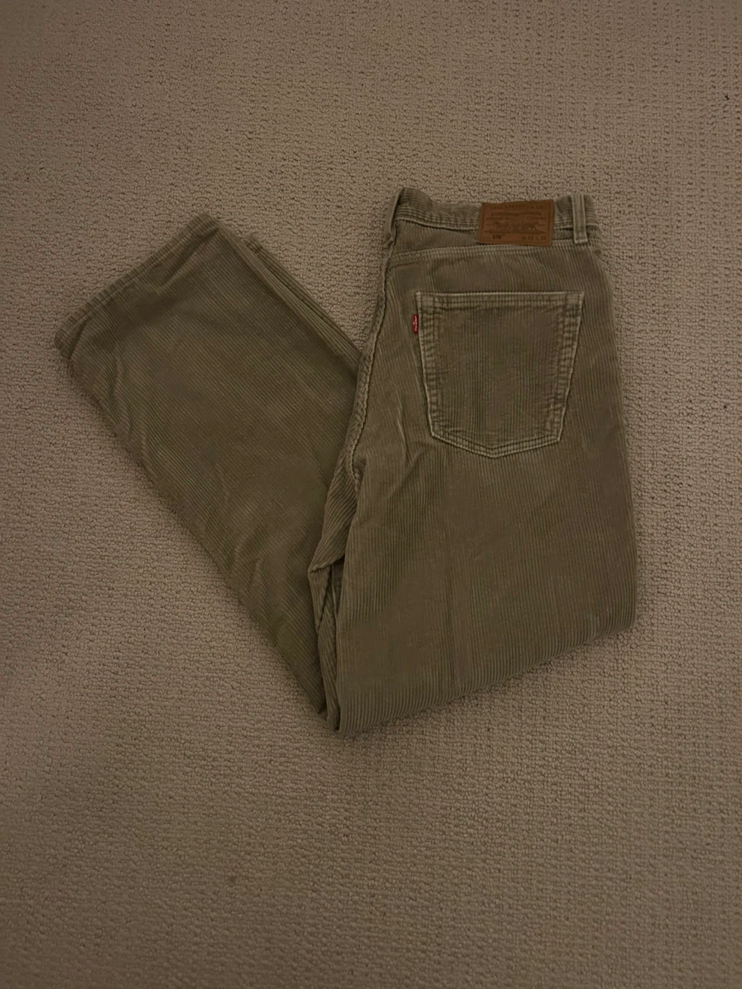 Levi's 570 Corduroy Pants Olive Green