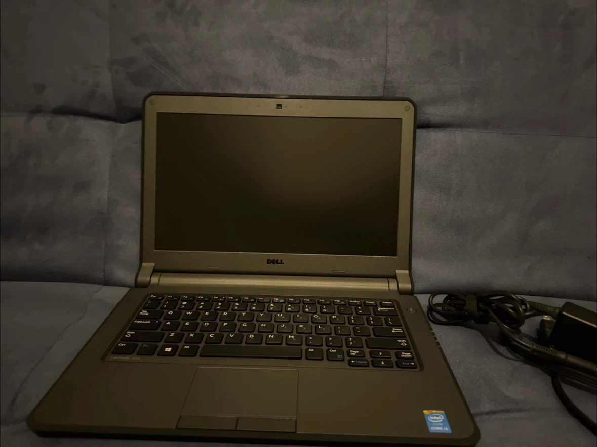 Dell Latitude 3350 Laptop Core i3 - photo 2