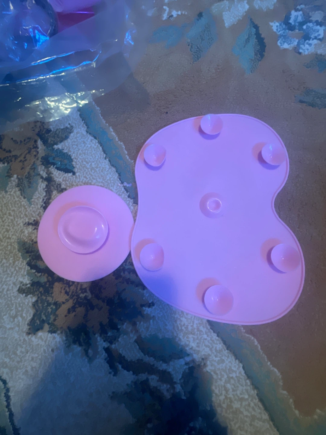 Pink Silicone Makeup Brush Cleaning Mats - photo 2