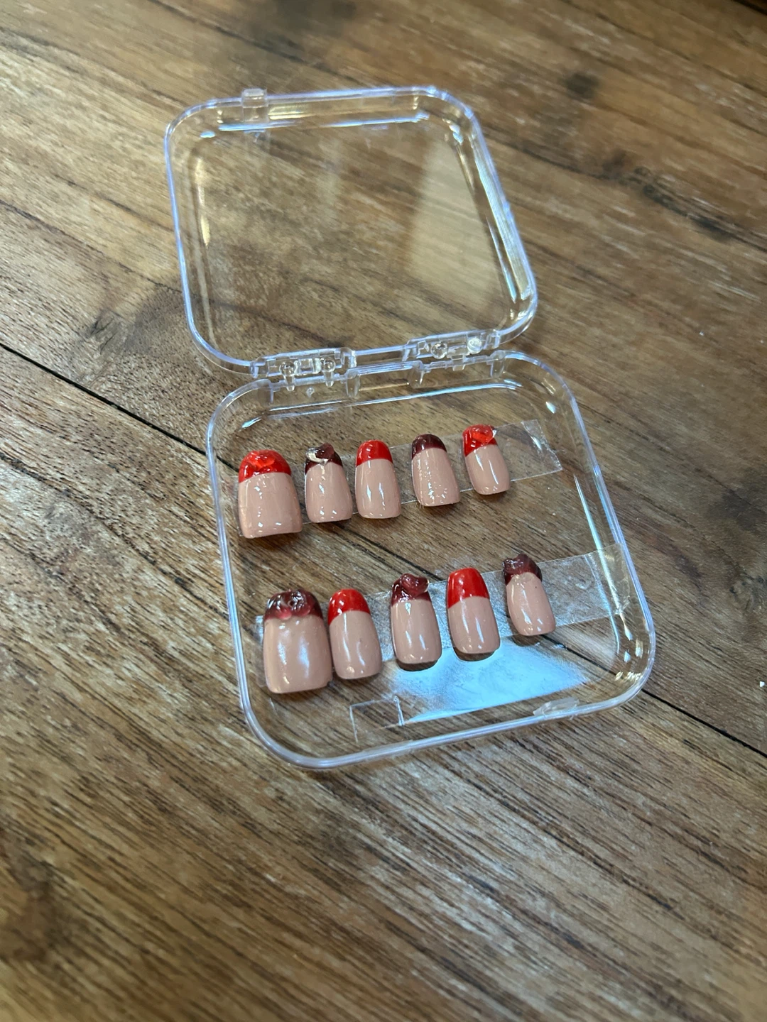Valentine’s Day Press-on nail set with red dark red heart tips