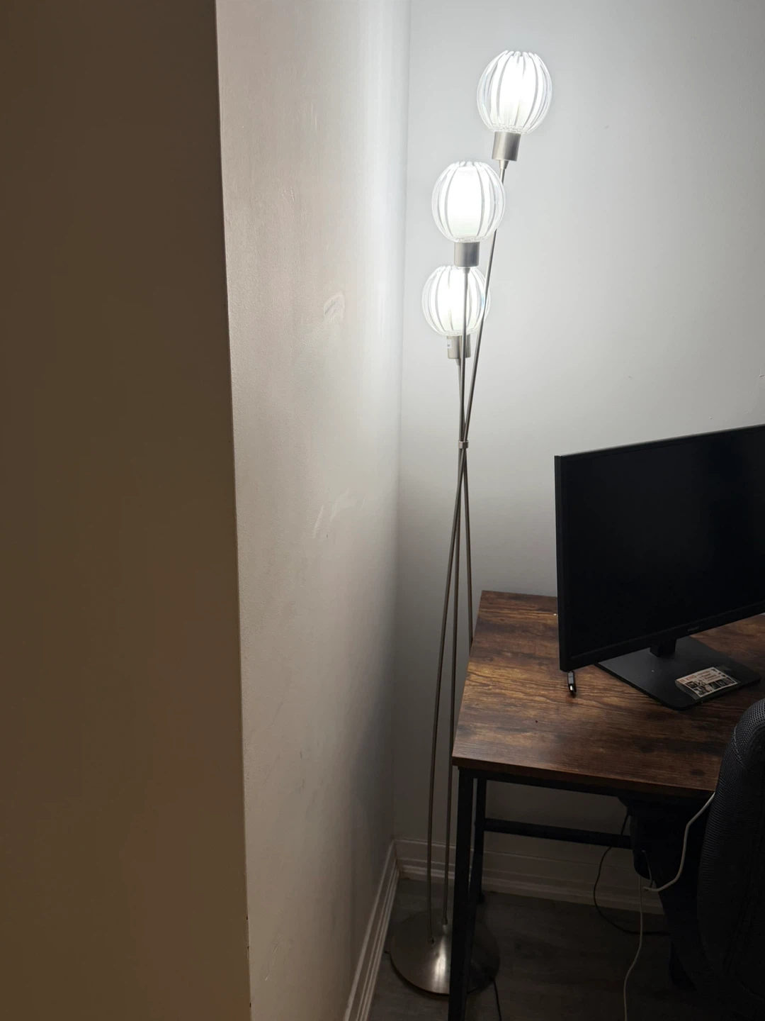 MOVING SALE - Three-Light Modern Floor Lamp - photo 4