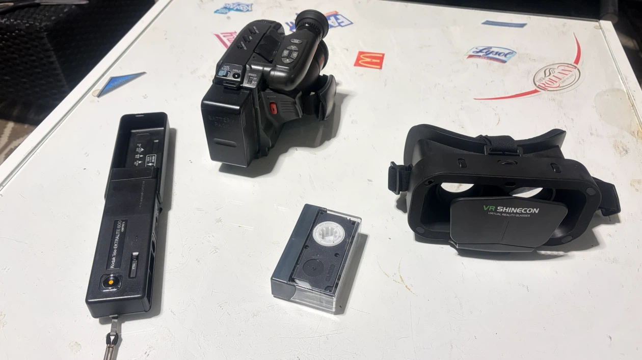 Panasonic Camcorder, Kodak Flash, and VR Shinecon Bundle