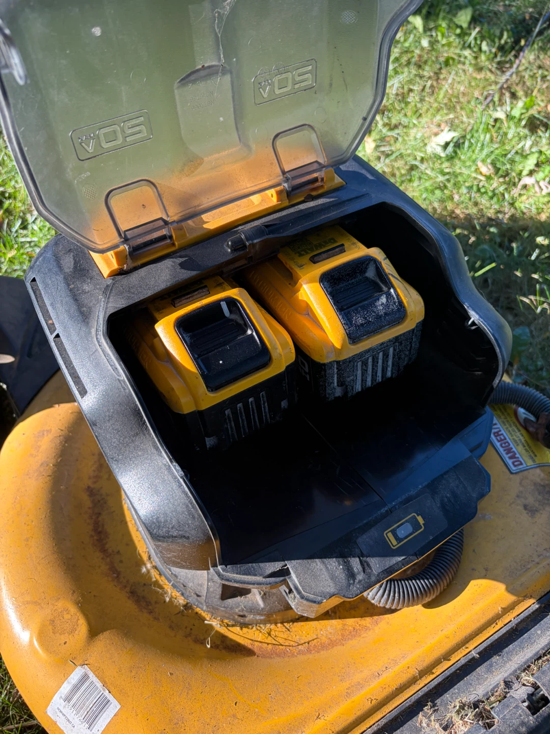 DeWalt 20V Max Cordless Lawn Mower - photo 4