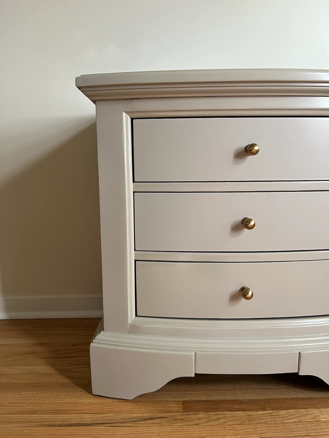 Custom King Size Nightstands with 3-drawer Storage - photo 4
