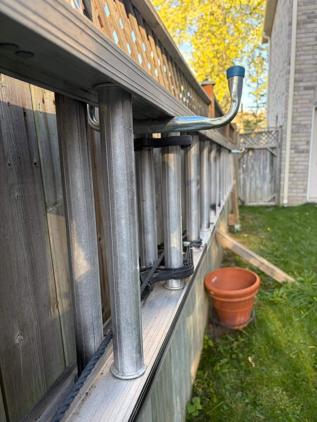 Featherlite Aluminum Extension Ladder - photo 2