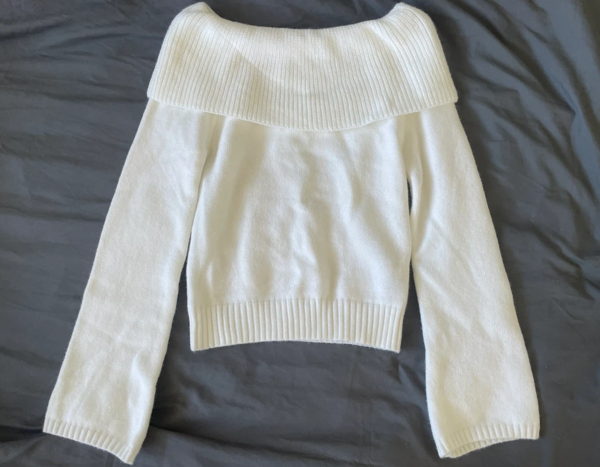 White sweater - photo 3