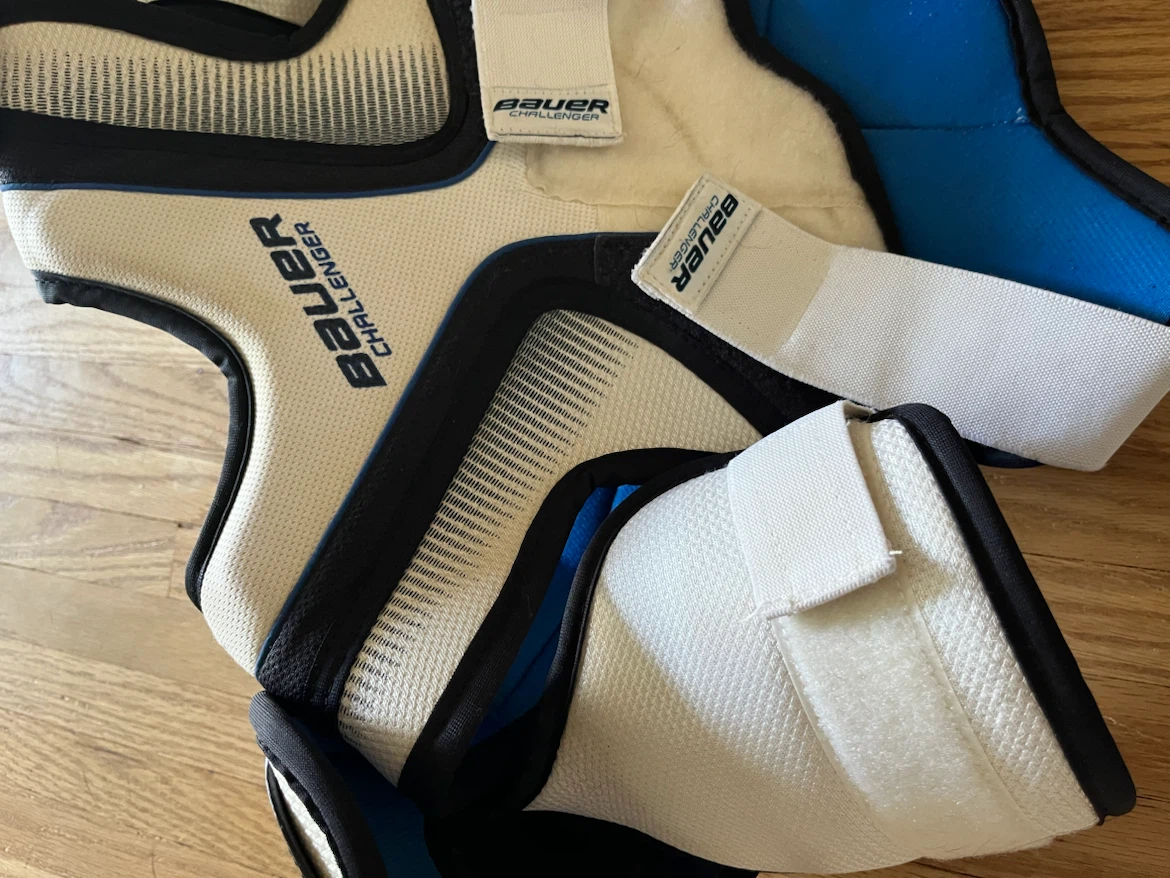 Bauer Challenger Junior Shoulder Pads - photo 2