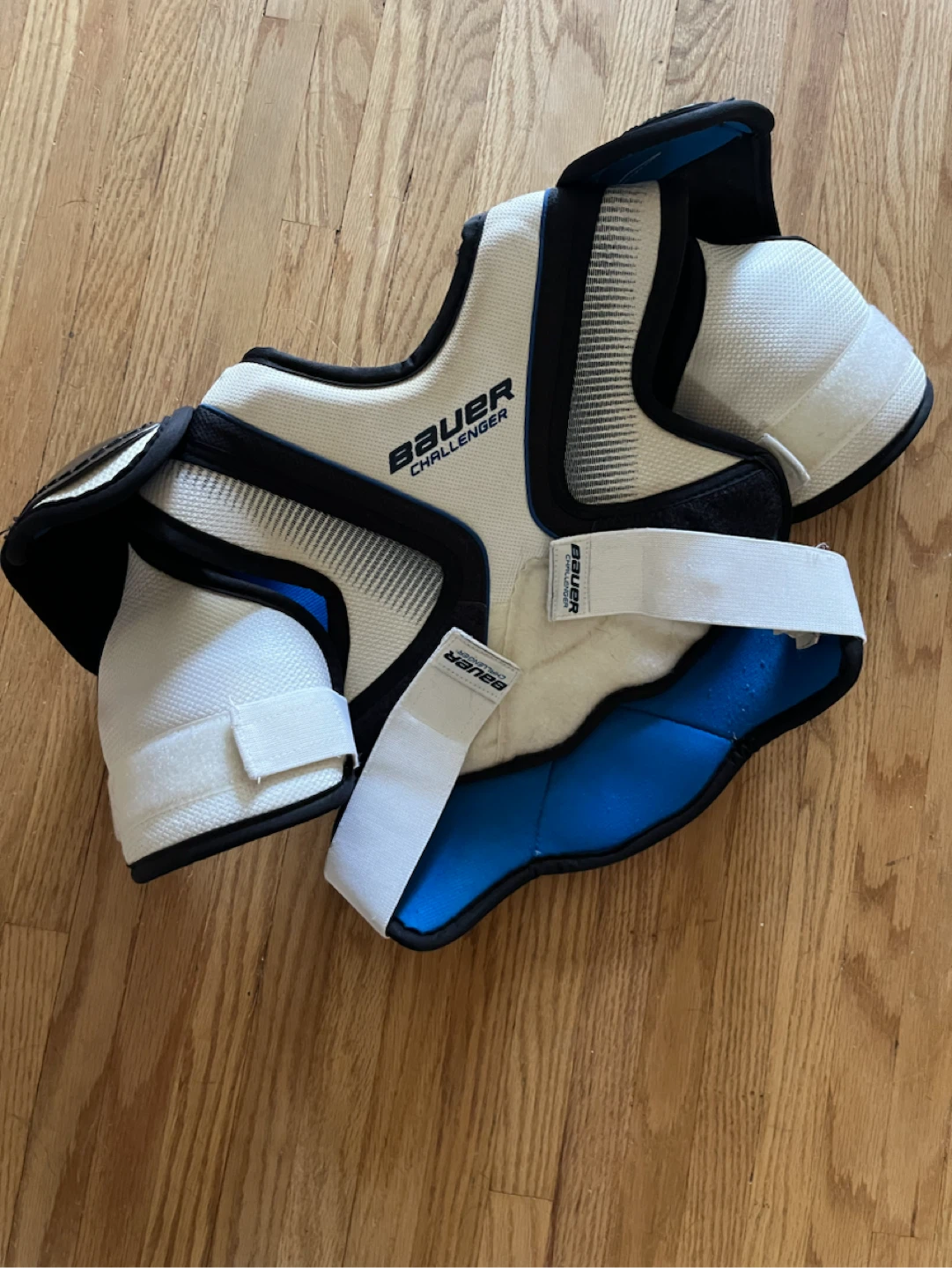 Bauer Challenger Junior Shoulder Pads