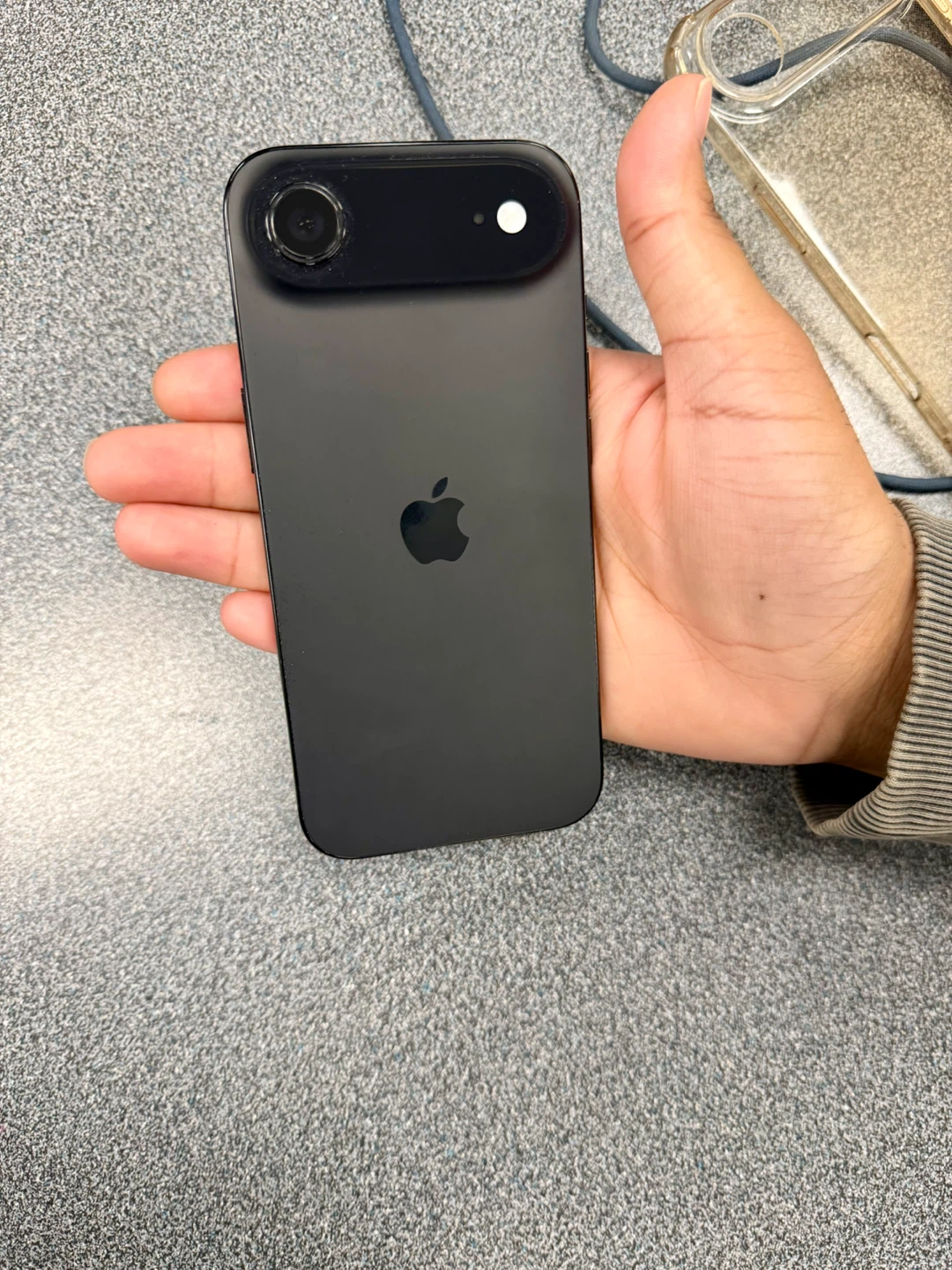 Iphone Air - photo 3