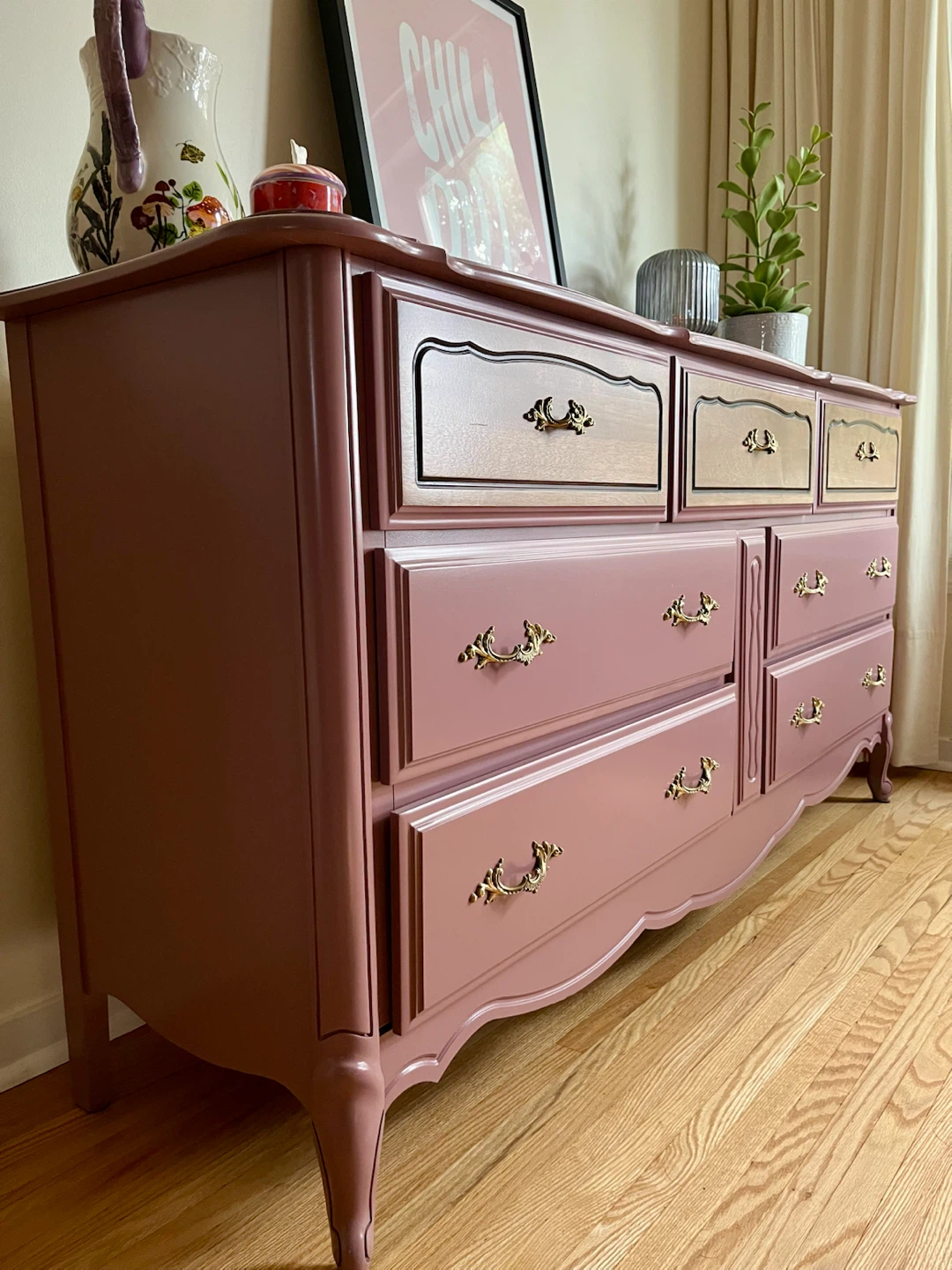 Stunning French Provincial Dresser - 7 Drawers - photo 5