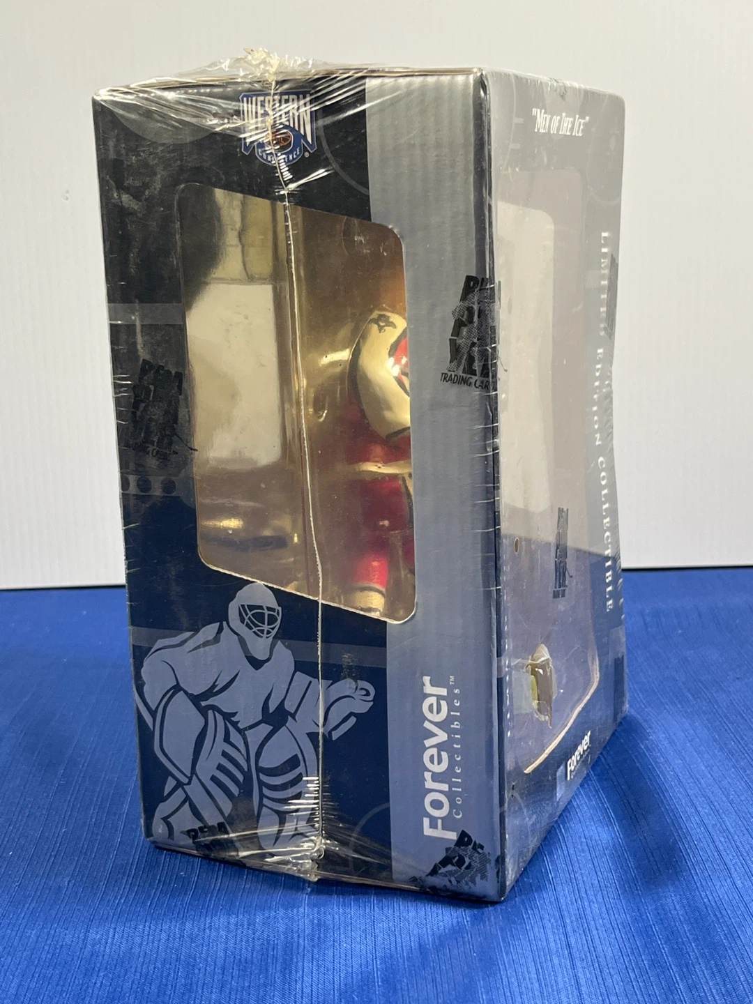 2002 Pavel Bure Vintage NHL Bobblehead – NIB (Minor Flaw) - photo 3